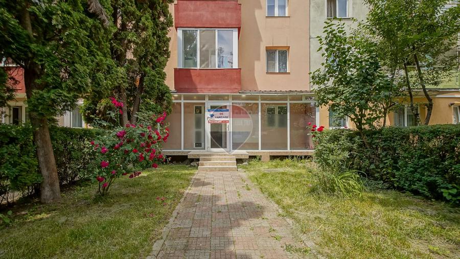 Spațiu comercial de închiriat (44 mp) în Brașov, Cartier Florilor