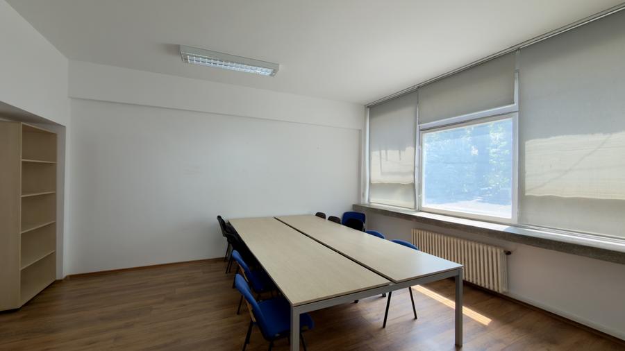 Spatiu Birou de Inchiriat Metrou Universitate 43 MP Acces si Paza 24/7