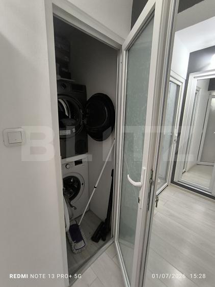 Apartament cu 2 camere, 2 parcari, curte+foisor