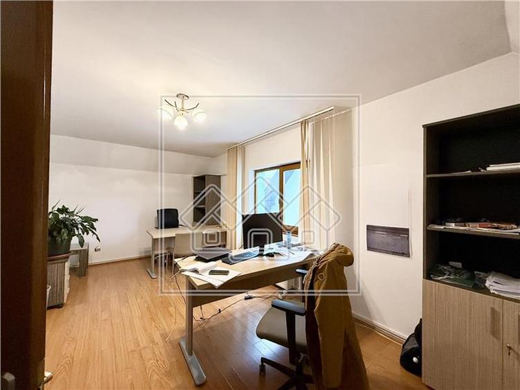 Spatiu de birouri - 9 camere - 250 mp utili - Selimbar