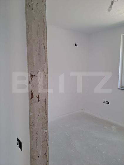 Casa cu 5 camere tip duplex, impecabila, zona Tractorul