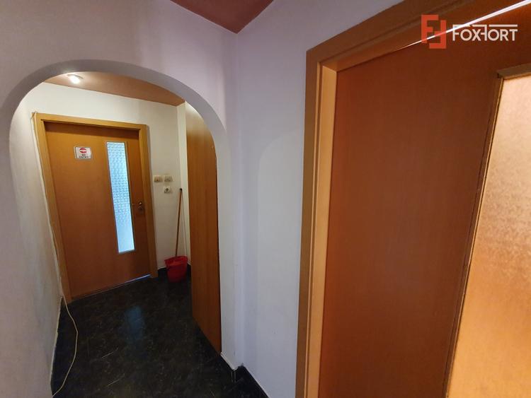 Apartament 2 camere decomandat, etaj 3/4 - zona Steaua