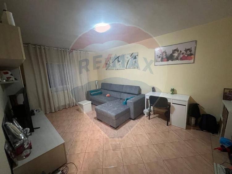 Apartament cu 2 camere de vânzare în zona Sud-Vest
