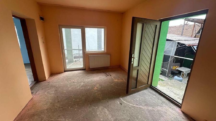 Cristian Sibiu, Apartament-2 camere 84 mp, etaj 1