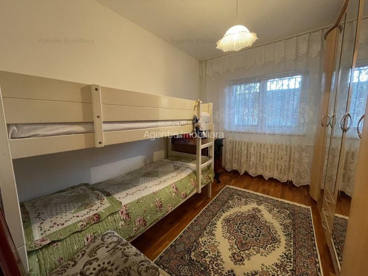 3 Camere - Bd. Chisinau nr. 15 - 5