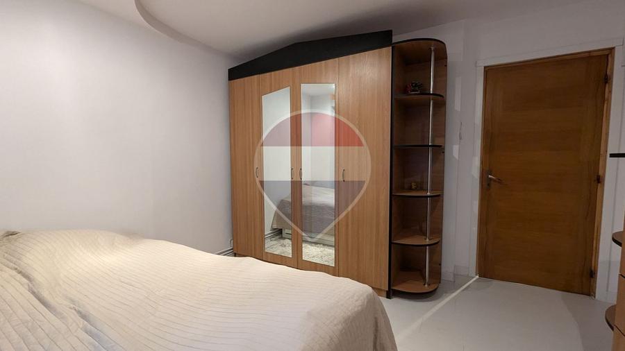 Inchiriere Apartament 3 camere în zona P-ta Alba Iulia