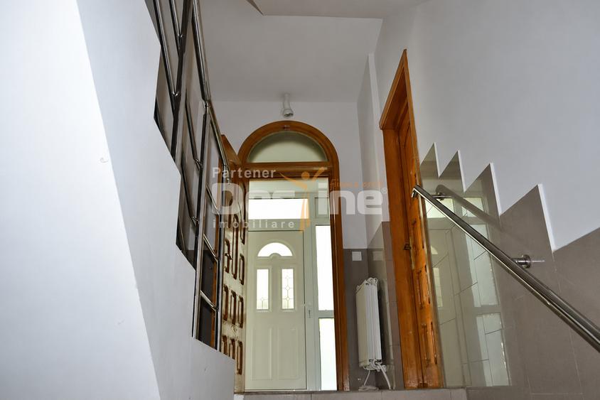 Clădire de birouri BUCIUM, 903 mp, 14–16 parcări, vânzare pe aripi
