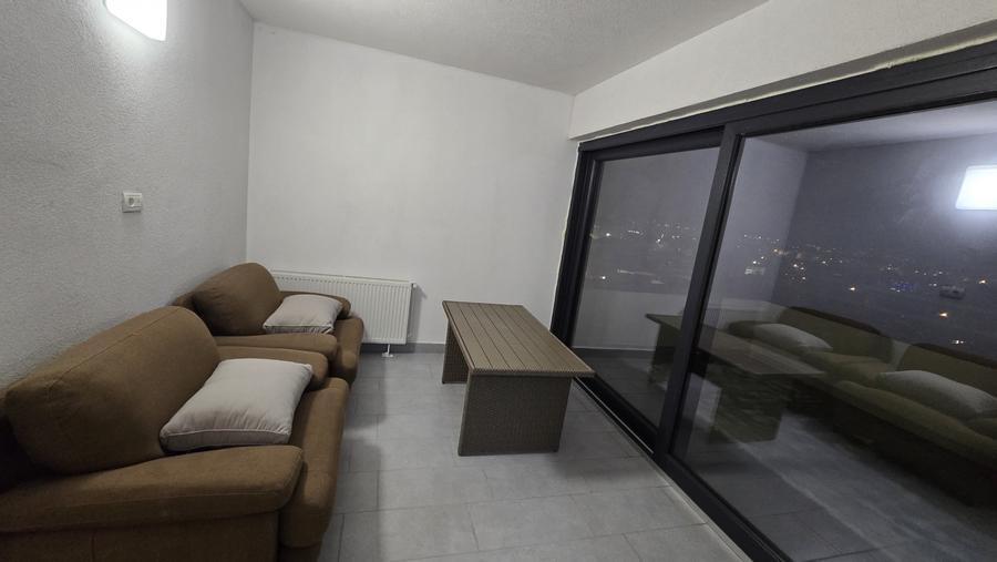 Penthouse 2 camere + birou, terasă, bloc nou, parcare – Craiovei