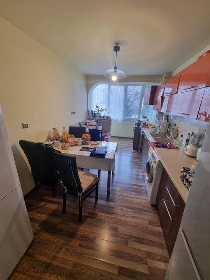 Faleza nord-apartament 4 camere et 1 cu gaze