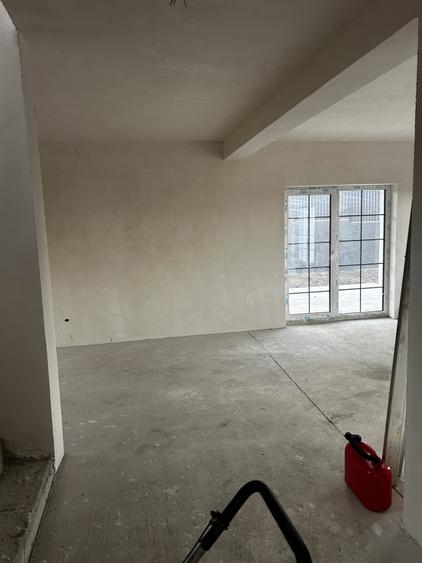 Casă cu garaj, 120 mp, 500 mp teren, CF disponibil, Chinteni
