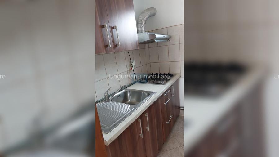 2 case, bucatarie de vara,grajd teren intravilan 2841 mp Margau Cluj - 2