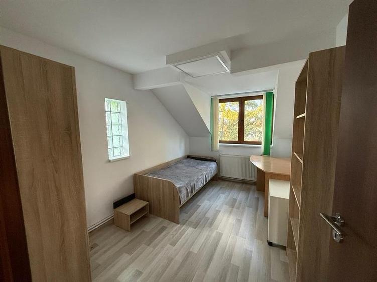 Apartament 4 camere 2 bai zona Turnisor