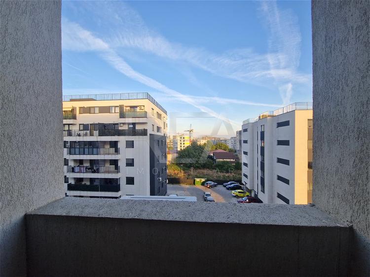 Garsonieră Metalurgiei, Grand Arena, M. Apărătorii Patriei
