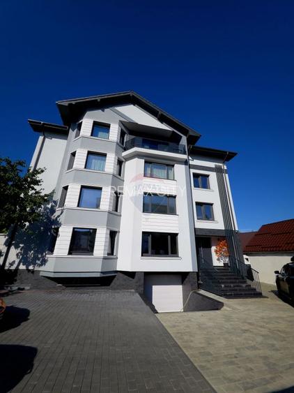 Apartament cu 5 camere de vânzare în zona Precista - 43