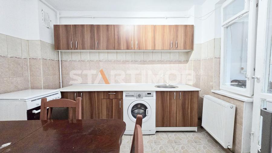 Apartament mobilat 3 camere zona Vlahuta