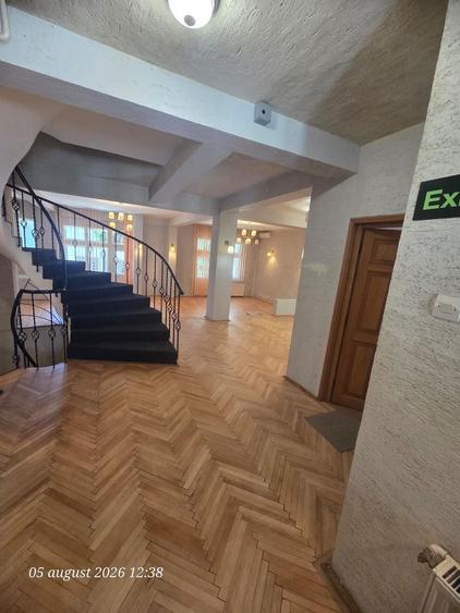 VILA  S+P+2 DE INCHIRIAT - Str. Visinilor, Traian / Unirii - 560 MP