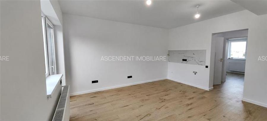 Garsoniera tip studio complet renovata cu curte proprie si loc de parcare - 3
