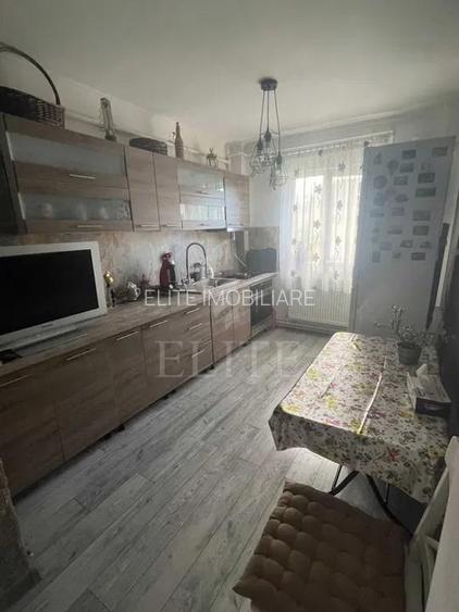 Apartament 3 camere în zona AUREL VLAICU - 7