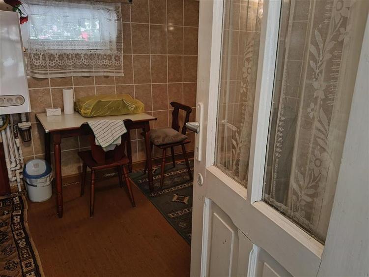 Casa 4 cam Chercea, teren 194 mp, mobilata si utilata