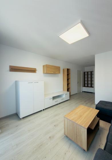 Apartament cu 2 camere decomandat in zona Tractorul langa Coresi Mall