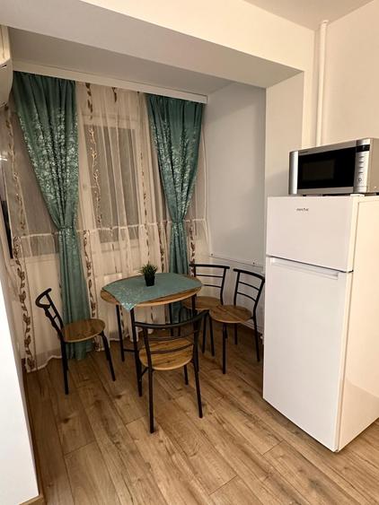 Dristor, garsoniera, 1 minut metrou, renovata total