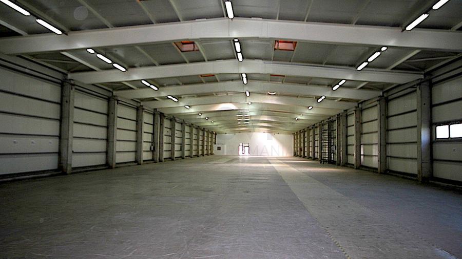 REC3000085 Birouri si hala in parc industrial - zona vest