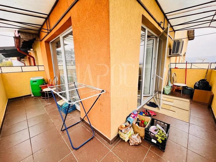 Apartament 3 camere de vanzare in Floresti
