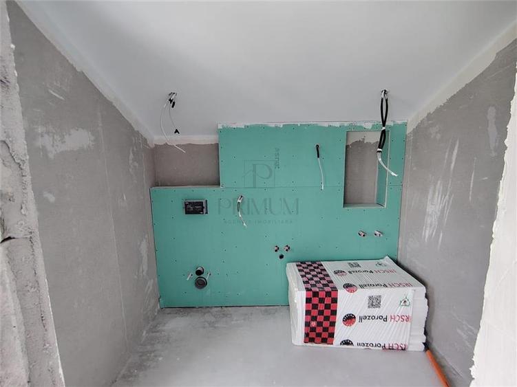 Duplex spatios - dormitor la parter - bucatarie mare