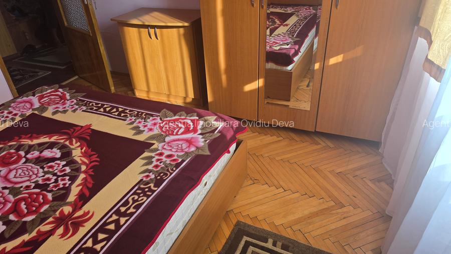 Inchiriez apartament 2 camere in Deva, zona Piata Centrala, decomandat, - 8