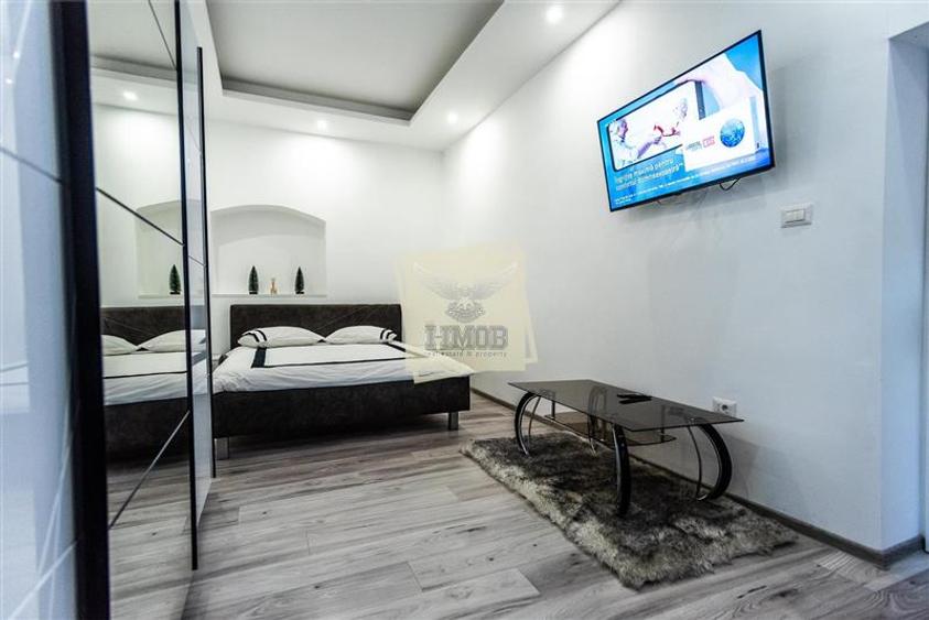 Studio de Lux UltraCentral