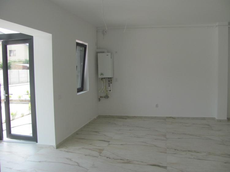 Spatiu Comercial, Stradal, Parter