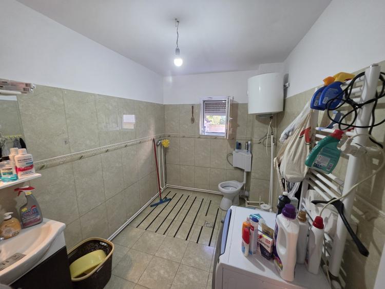 Exclusivitate! Casa P+M înaltă, 4 camere, mobilata, utilata, Valu lui Traian!