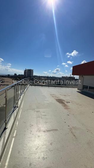 Duplex cu vedere spectaculoasă la mare