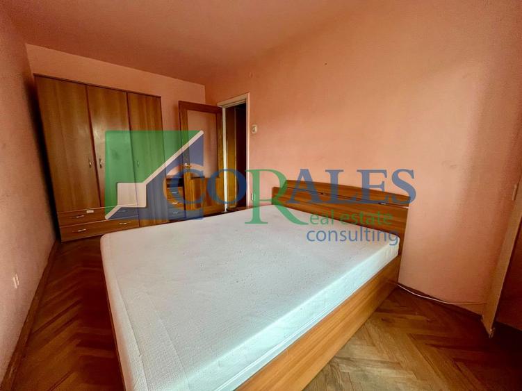 Simion Barnutiu. Etaj 3. Model cu 2 bai si 2 balcoane.