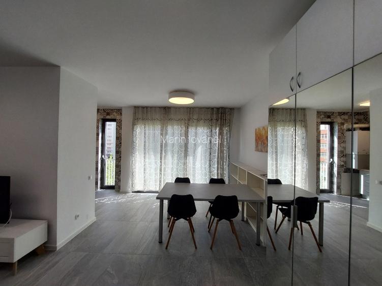 DAU IN CHIRIE GARSONIERA CU PARCARE LA SUBSOL BLOCUL PORSCHE STR A. V. VOEVOD 16 - 5