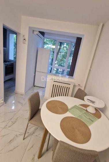Garsoniera prima chirie 10 min M Costin Georgian DB2129 - 3