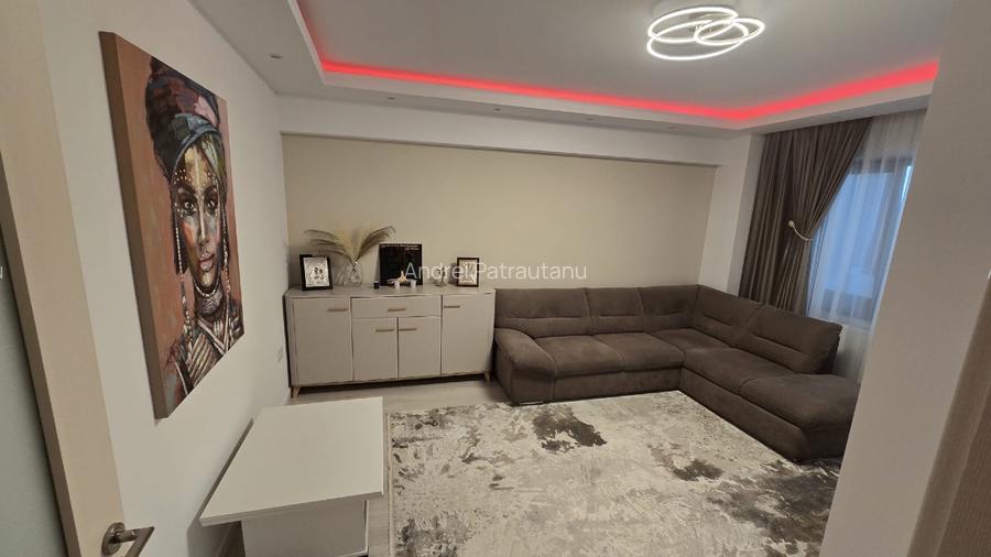 P.F. vand apartament cu 3 camere Complex Soleia, Valea Lupului - 13
