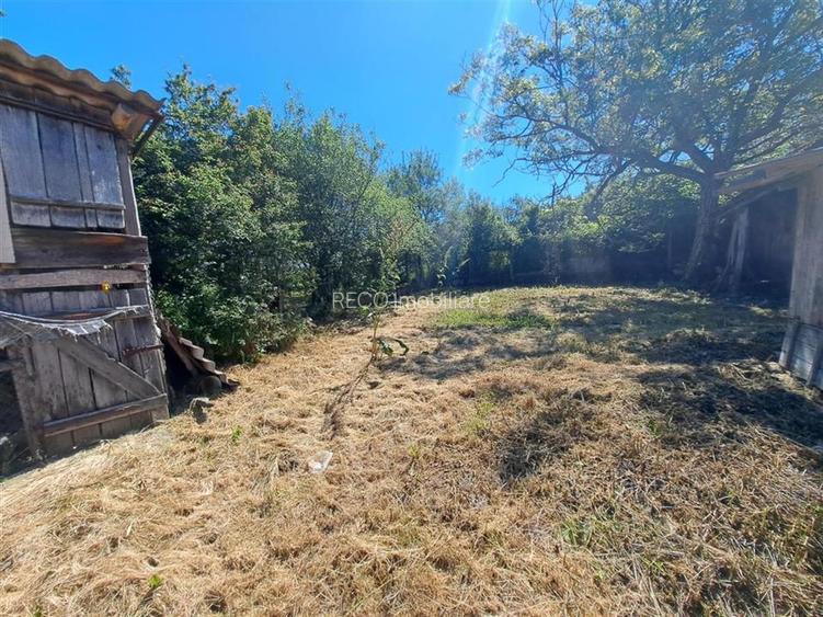 RECO Casa cu pivnita Sisterea - 10