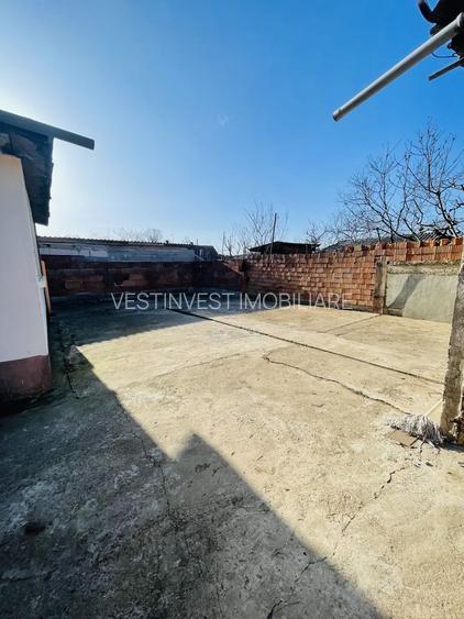 Casă individuală cu front stradal 25 ml – Zona Oncea - 11