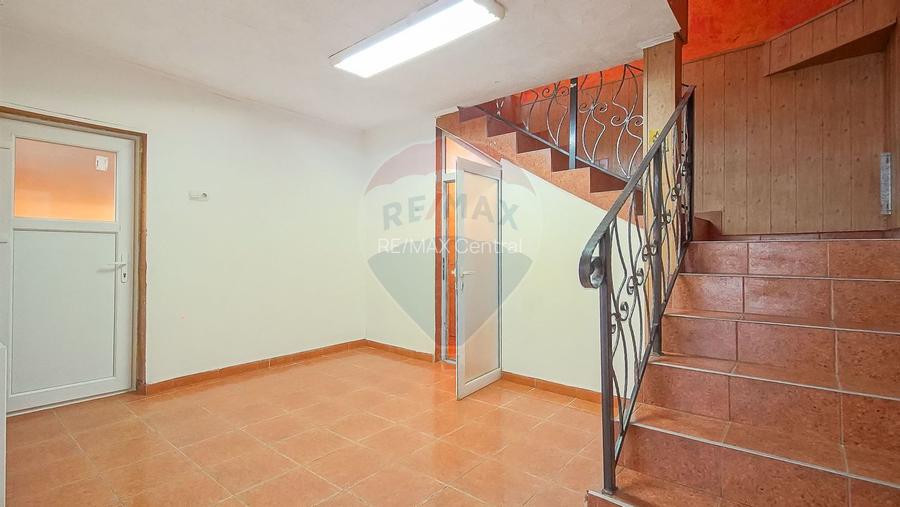 Oportunitate: Casă 6 camere (3 camere spațiu comercial+etaj locuință) - 13