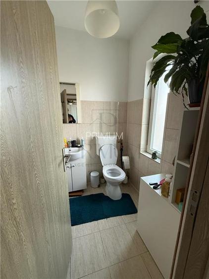 Utvin- partial mobilat si utilat- strada asfaltata - 5