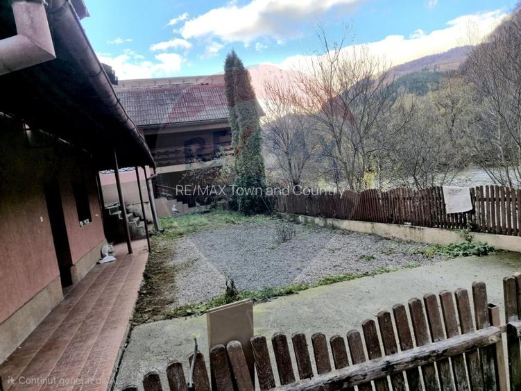 Casă / Vilă cu 7 camere de vânzare - 10