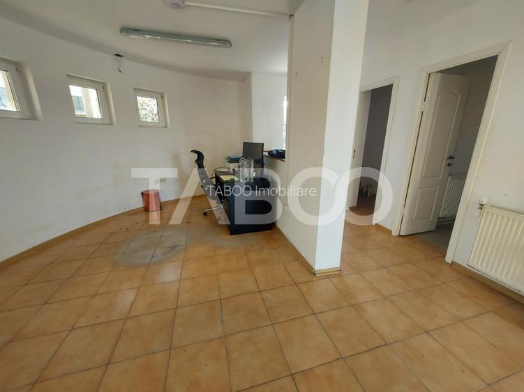 Spatiu comercial 370 mpu de inchiriat curte privata 1500 mp usi garaj - 5