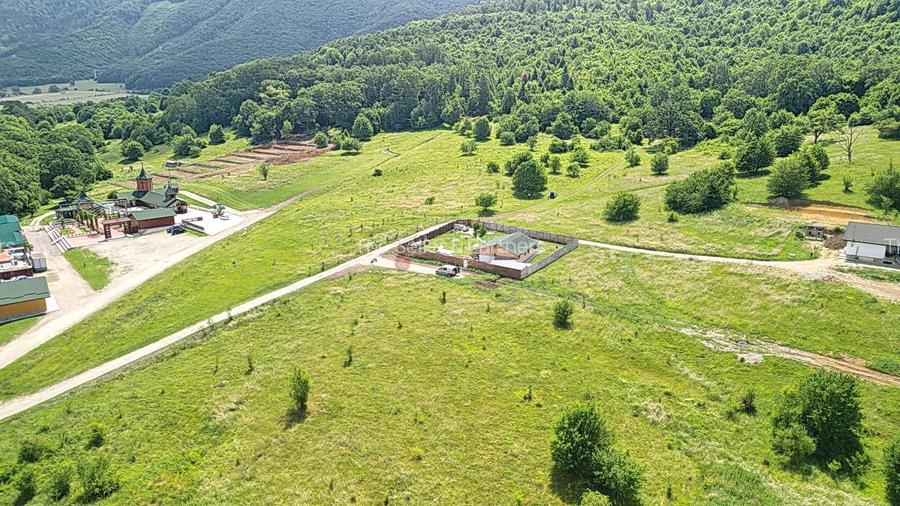 Teren Intravilan parcele 1000mp - 30