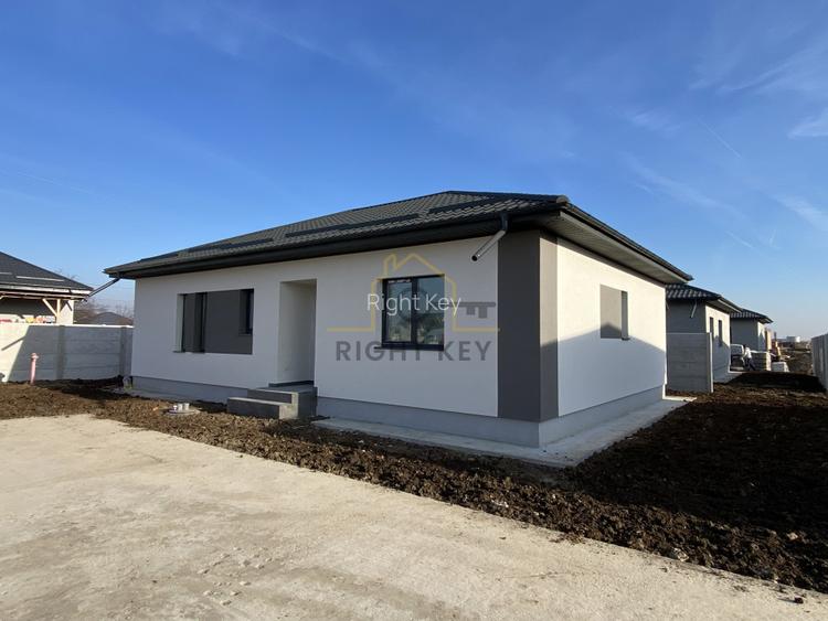 Case parter 4 cam, 380mpt, asfalt, parc, toate utilitatile!Comision 0% - 2