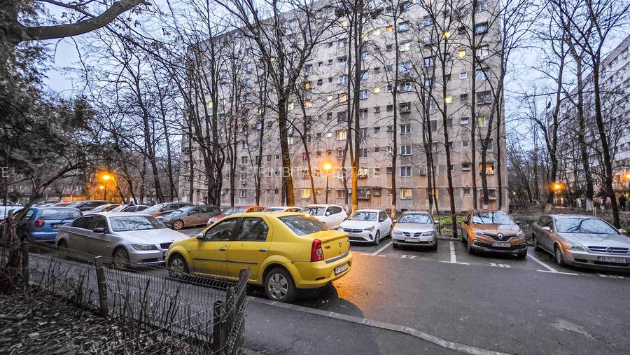 Garsonieră de vânzare - Drumul Taberei - Crinul de Padure nr.5 - 11