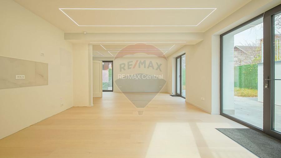 Armonie între tradiție și modernitate – Vilă contemporană în Brasov - 8