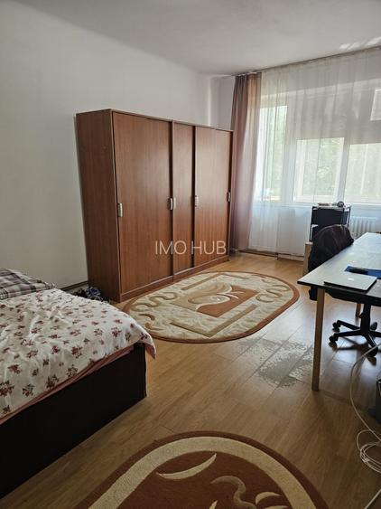 Apartament de vanzare 2 camere decomandate zona Centru-Piata Unirii - 2