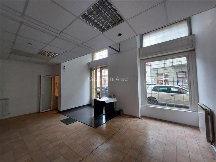 Spatiu comercial, zona centrala - 9