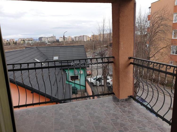 Vila cu 8 Camere in zona centrala Scriitorilor - Zizin - 28